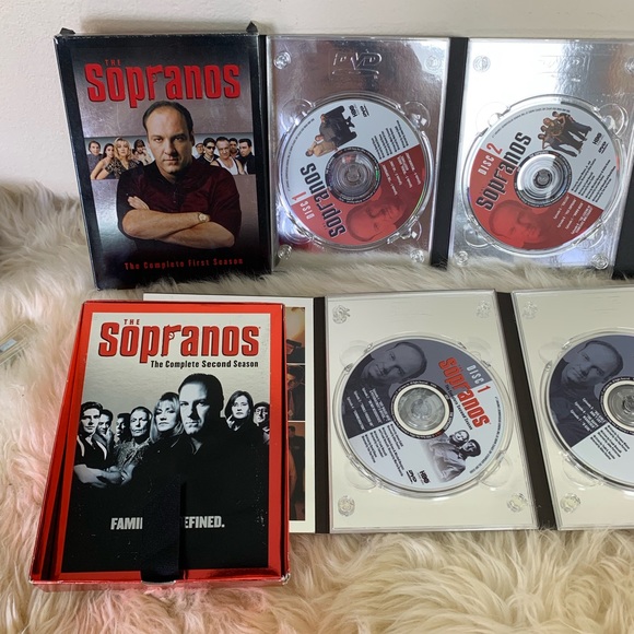 Sopranos Seasons One and Season Two - Picture 4 of 6